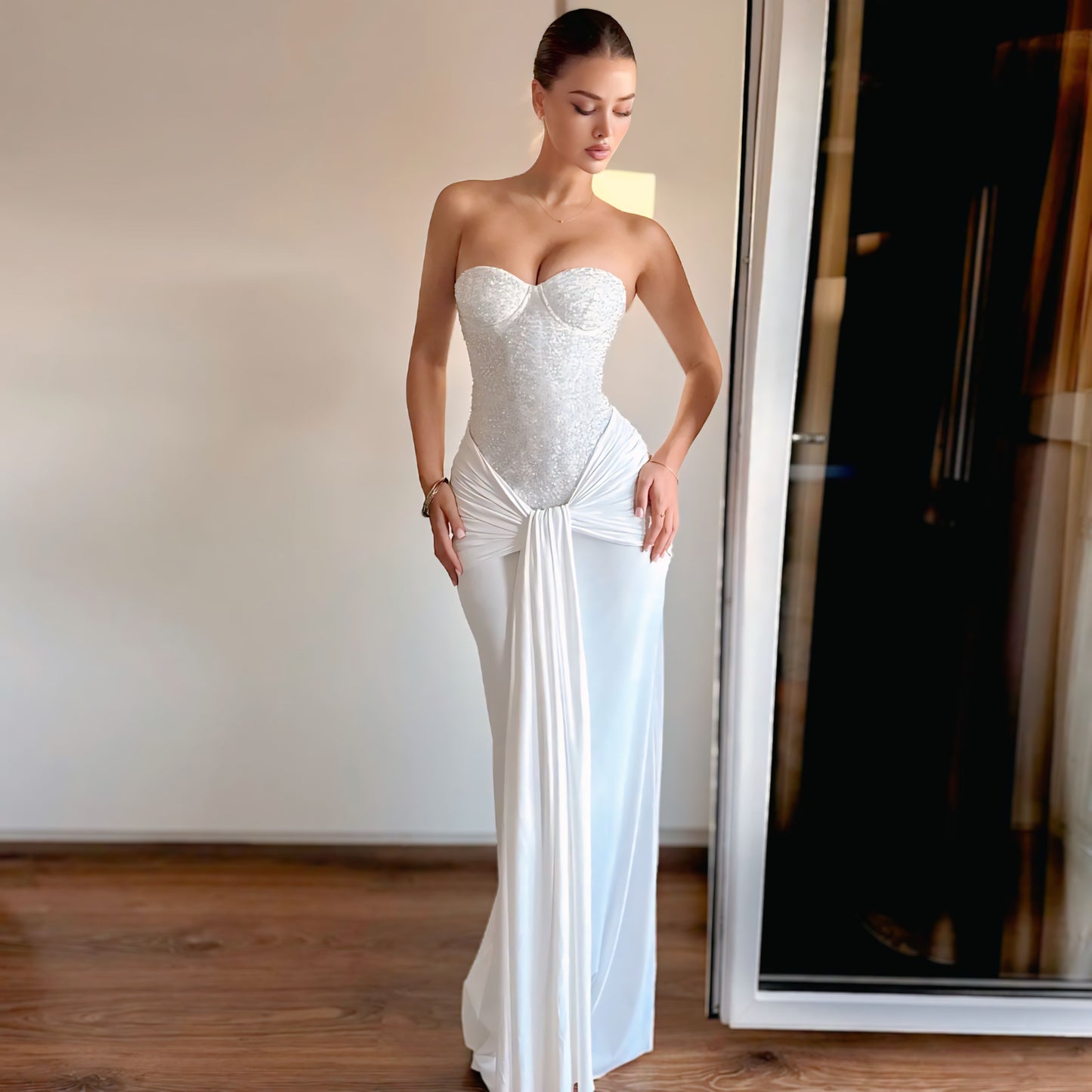 Chic Strapless Maxi Dress – Elegant Pleated Prom & Dinner Gown for Birthday, Party & Club (2025 Edition)